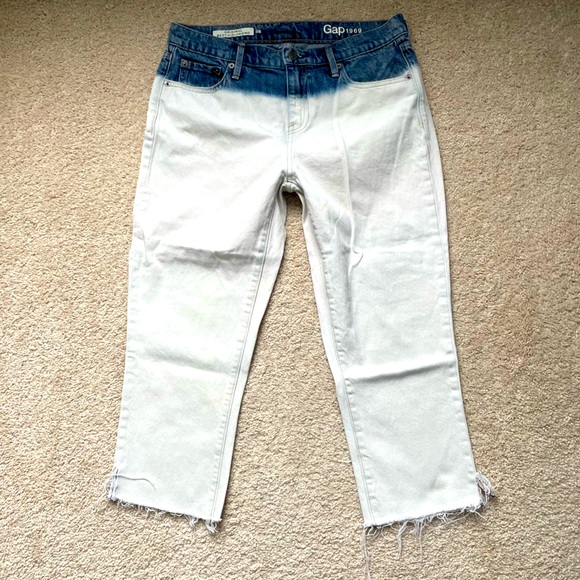 🔴GAP Original Best Girlfriend Bleached Dyed Frayed Capri Jeans - Picture 1 of 7